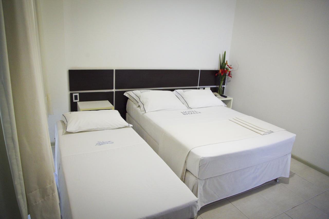 Hotel Bhally Balneário Camboriú Buitenkant foto